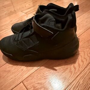 Like new, kids Jordans size 2